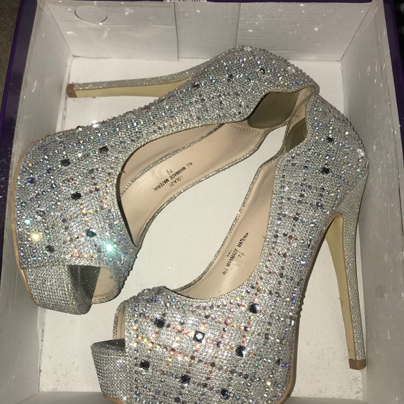 Platforms - Picture 4 of 6